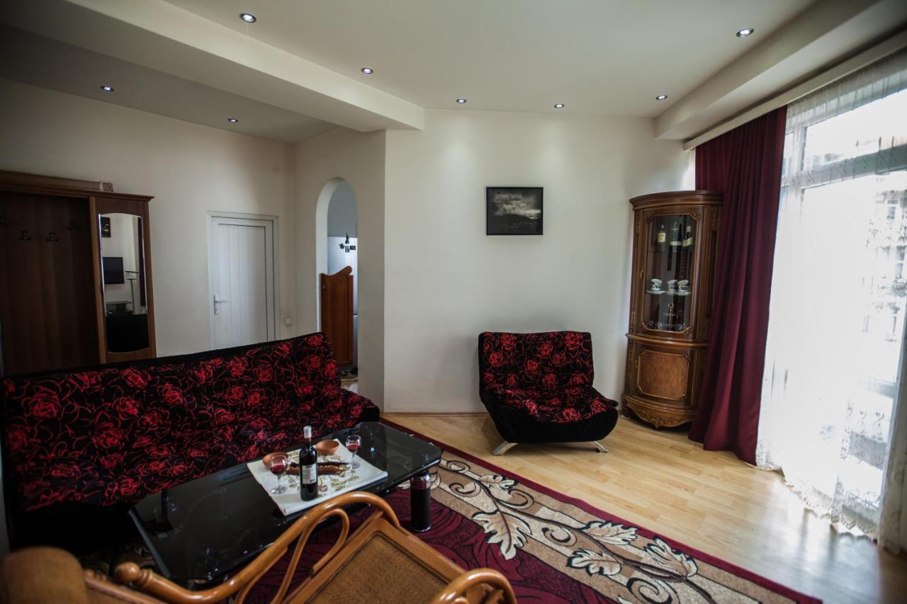 Sunny Apartments. Tbilisi. 300 Aragveli Kültér fotó